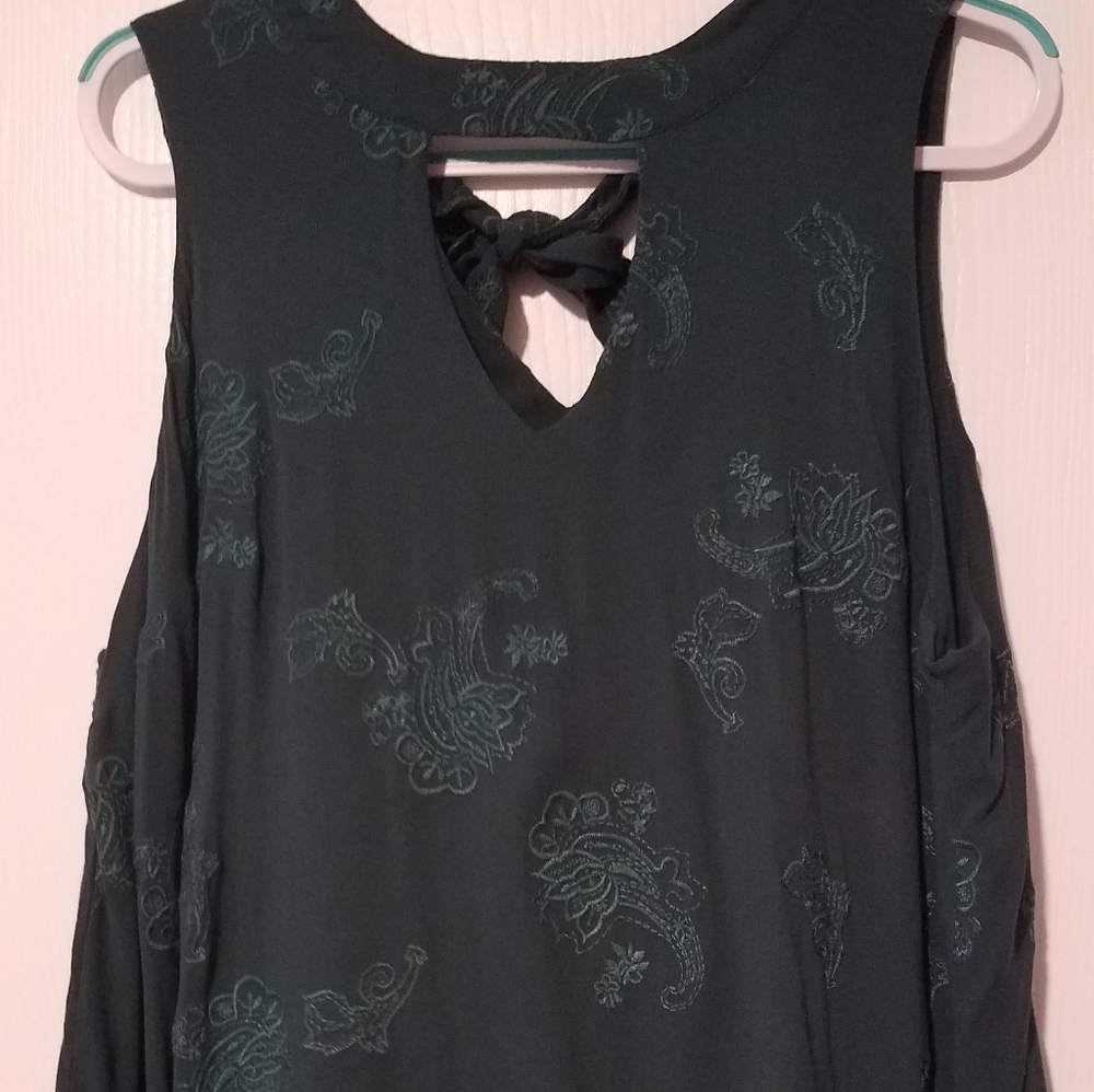 Torrid layered sleeveless top